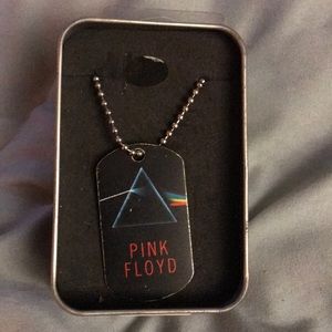 NWT, Pink Floyd dog tag chain. Chain is 24 inches